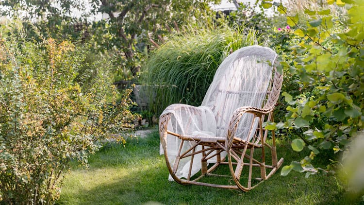 Rocking Chair Types Ideas and Designs.