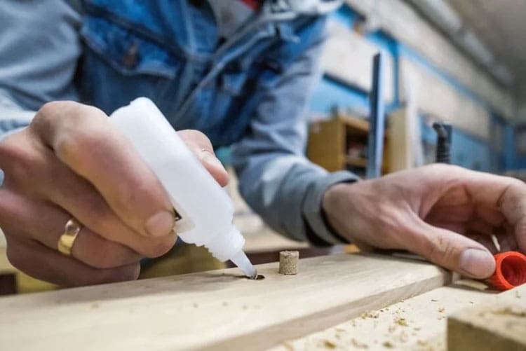 Repair work with super glue